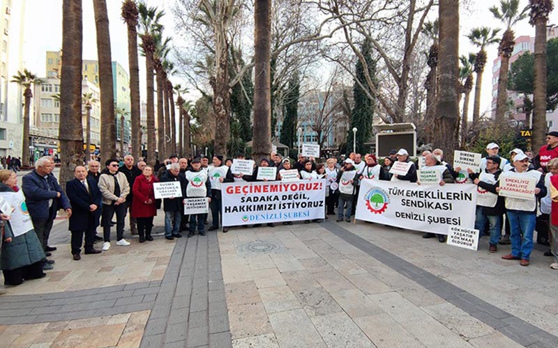 Emekliler ‘geçinemiyoruz, insanca yaşamak istiyoruz’ dedi