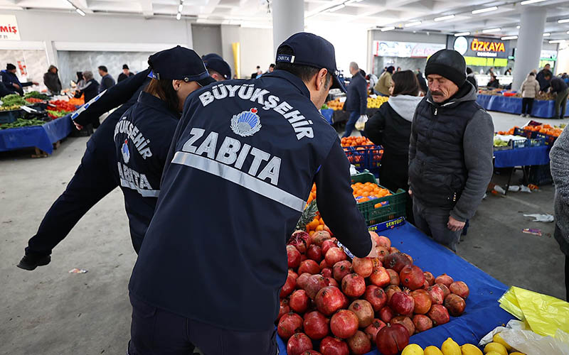 Pazar tezgahlarına fiyat denetimi