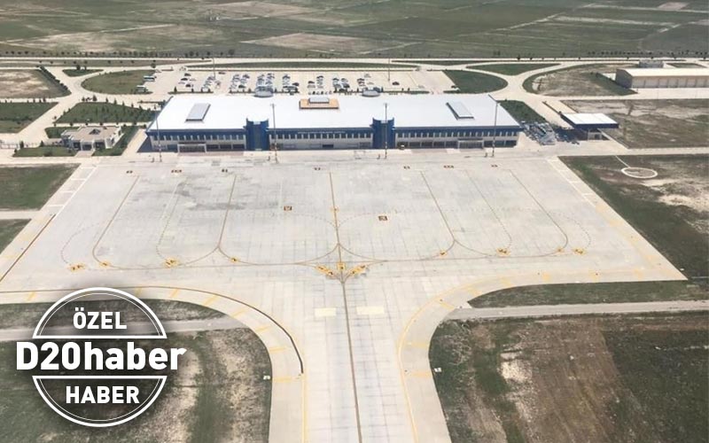 Çardak Havalimanı’nda uçağın kuyruk ve gövdesi pistle temas etti