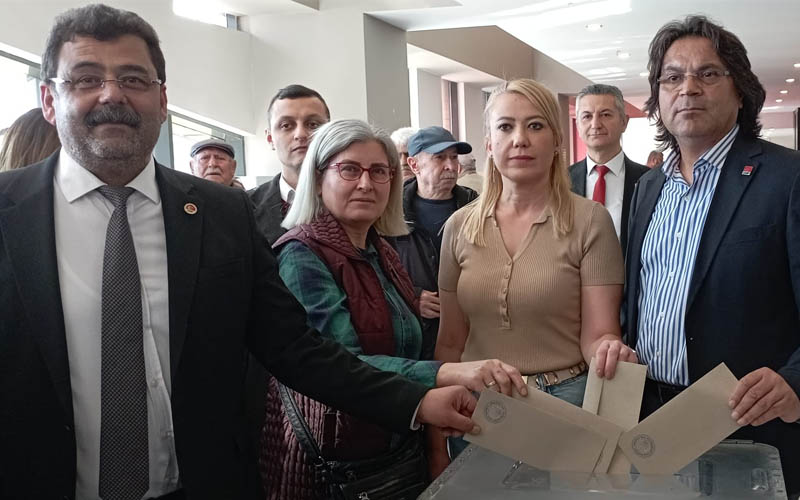 İlhan: Türk halkı doğrunun yanında olmaya devam edecektir