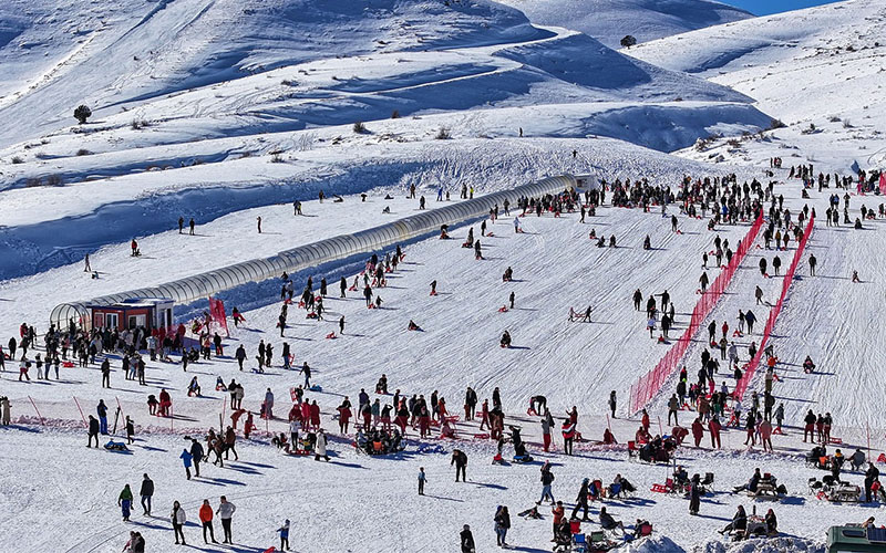 Denizli Kayak Merkezi’ne 150 bin kişi geldi