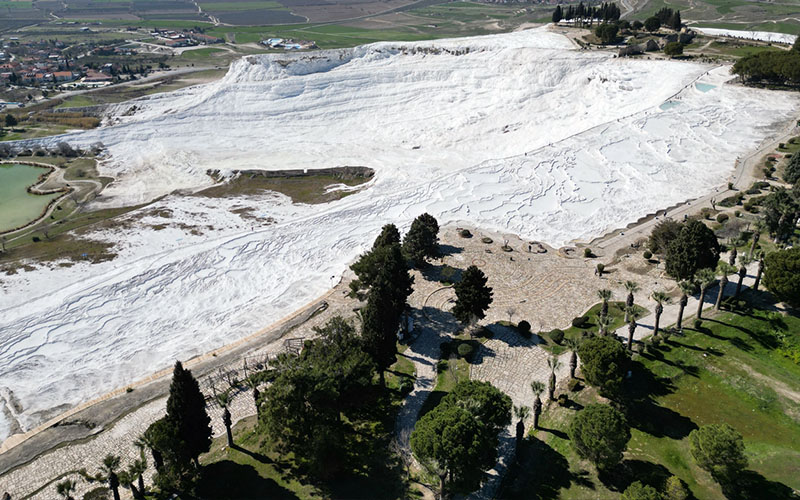 Pamukkale 25 yılda 37 milyon turisti ağırladı