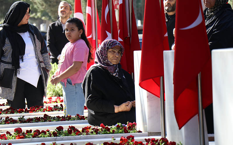 Şehitlerimizi özlemle andık, Çanakkale Deniz Zaferi’ni kutladık