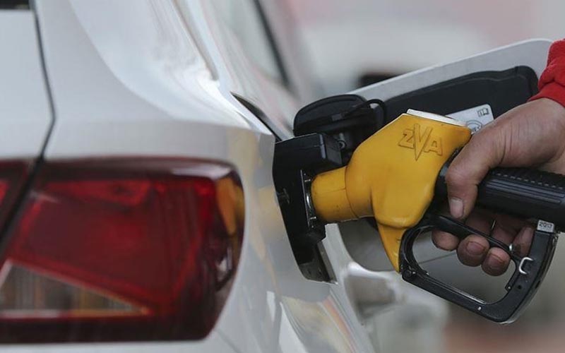 Benzine büyük zam geldi, işte yeni fiyatı