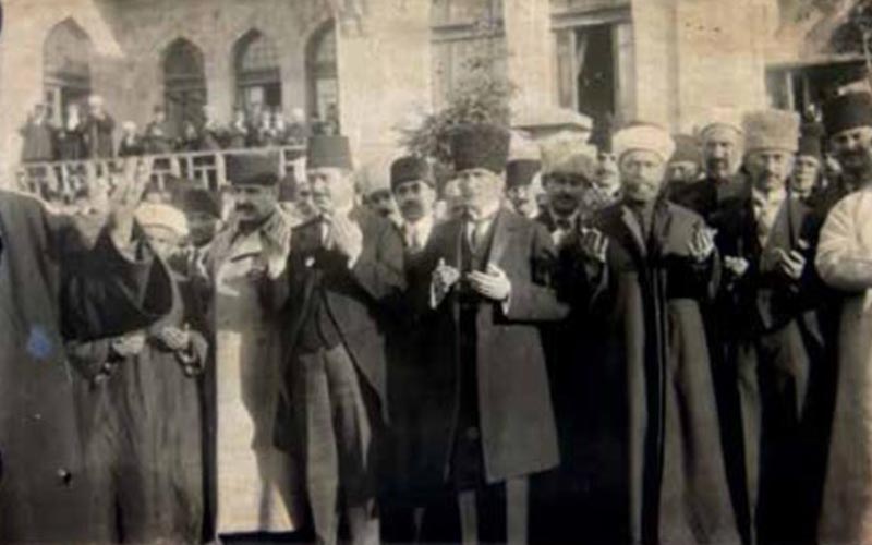 23 Nisan Ulusal Egemenlik ve Çocuk Bayramı kutlanıyor