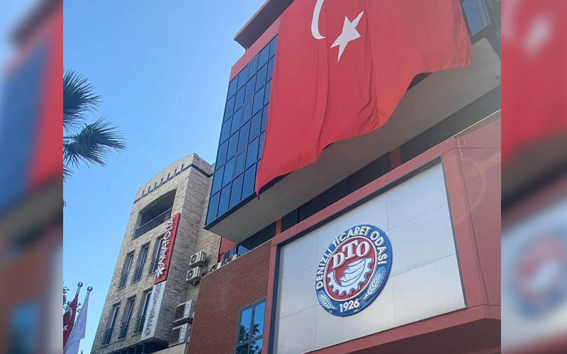 Horzum’dan Atatürk posteri asmayan DTO’ya tepki