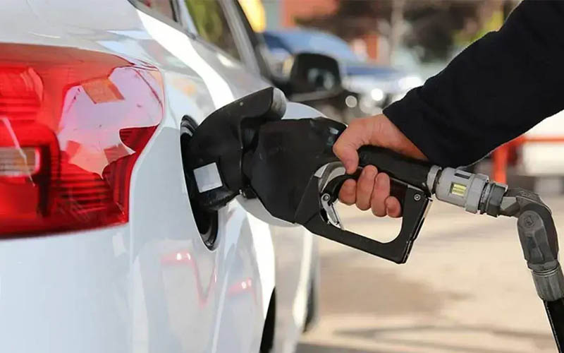 Bir indirim de motorine geliyor