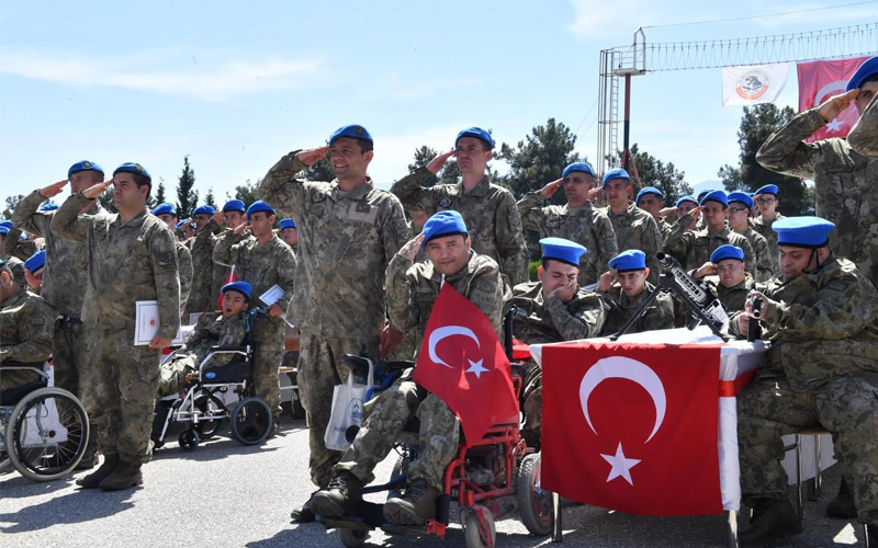 Engelli bireyler askerlik heyecanı yaşadı