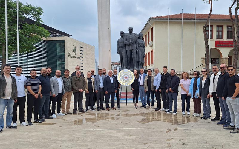 Optisyen ve Gözlükçüler Günü kutlanıyor