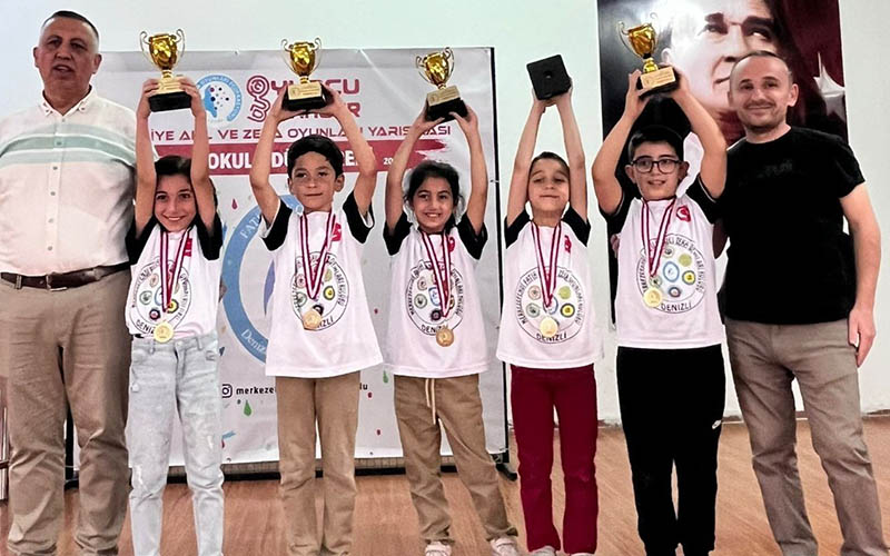 Zeka oyunlarında Fatih İlkokulu üst üste ikinci şampiyonluğuna uzandı