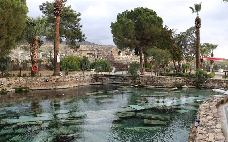 Pamukkale’de Antik Havuz’dan sonra güney kapısı da kapatılıyor
