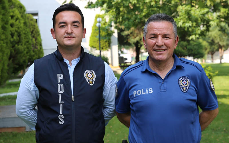 Polis memuru baba-oğul, birlikte görev yapıyor