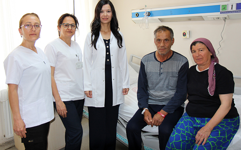 Felçli geldiği hastaneden yürüyerek ayrıldı