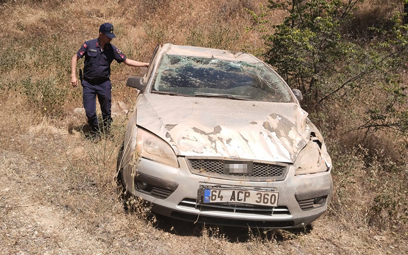 Otomobil dereye uçtu, aynı aileden 4 kişi yaralandı