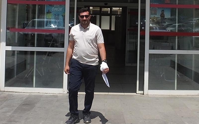 Acemi kasaplar hastaneye taşındı