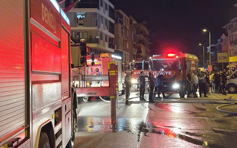 Atölyede başlayan yangın üst kattaki daireye sıçradı