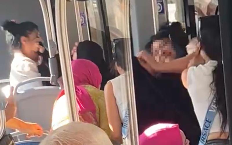 Belediye otobüsünde kavga eden kadınlar karakolluk oldu