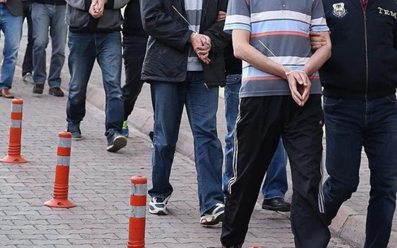 FETÖ operasyonunda 40 kişi yakalandı