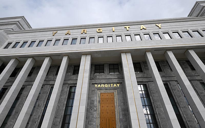 Kiracıyı evden çıkarmak için sayaçları söken emlakçıya ceza