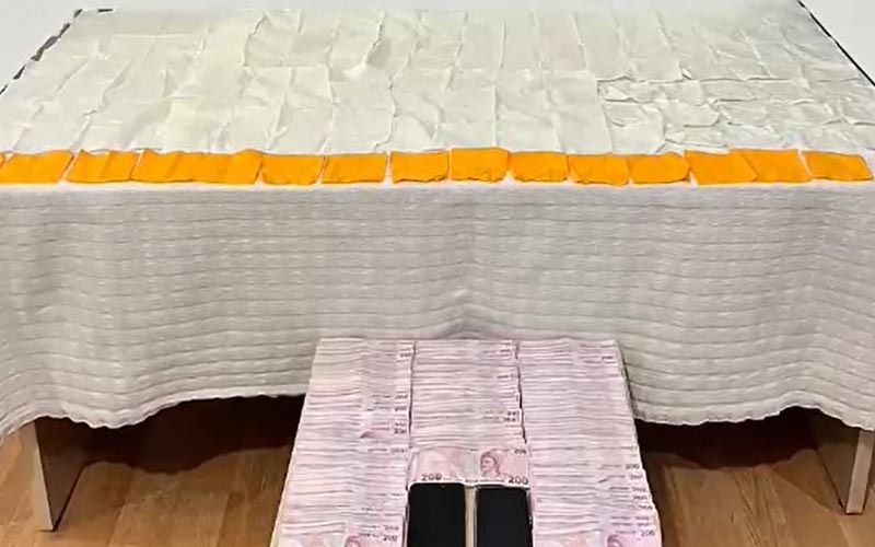 Jandarmanın operasyonunda uyuşturucu ile paralar ele geçirildi