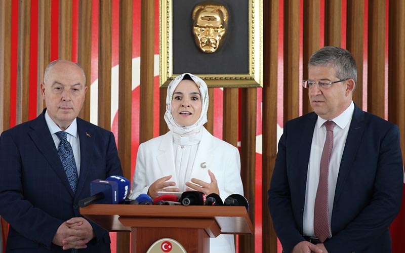 Aile ve Sosyal Politikalar Bakanı Mahinur Özdemir Göktaş, Denizli’ye geldi