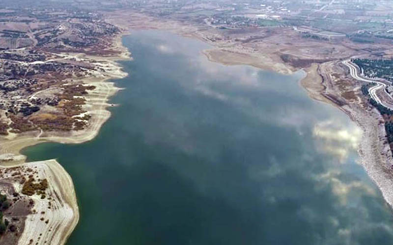 Meteoroloji ‘Denizli’de yağış arttı’ diyor ama Menderes kurudu, Akbaş Barajı’nda su seviye düşüyor