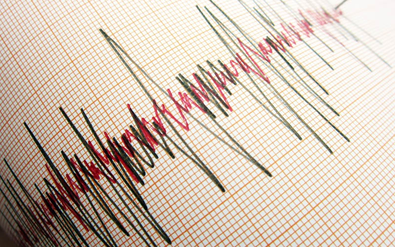 Deprem oldu, birçok ilde hissedildi