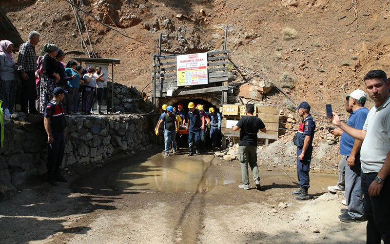 Madende mahsur kalan ikinci işçi de kurtarıldı