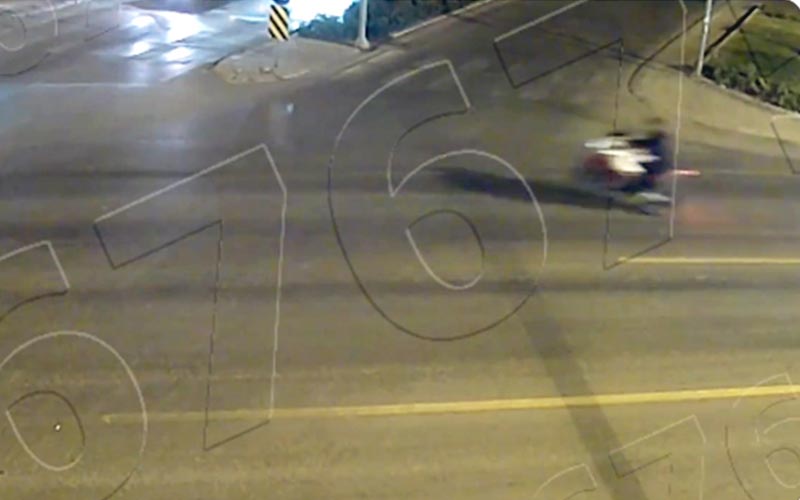 Gece yarısı gürültülü akrobatik gösteri motosikletliye pahalıya patladı