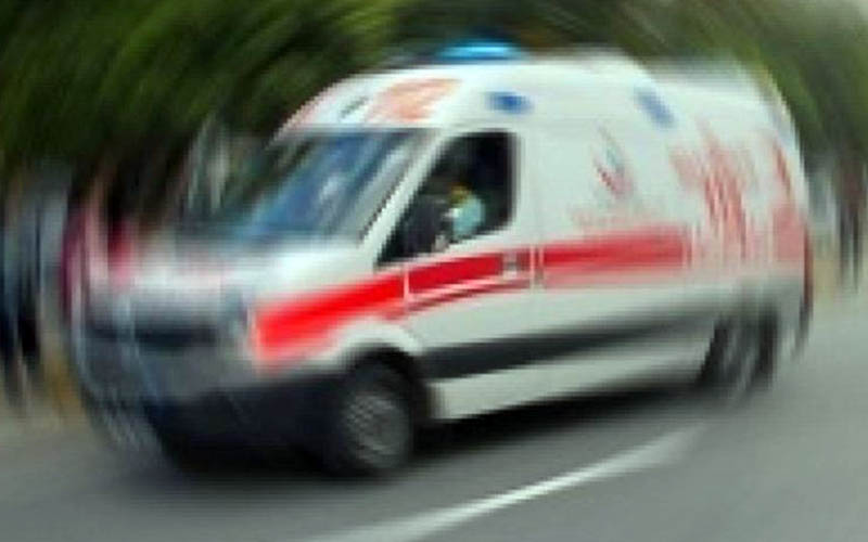 Yolun karşısına geçmeye çalışan yaya kazada öldü