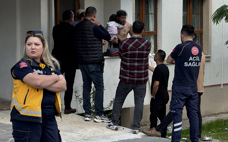 Eşini ve kızını yaralayıp diğer kızını da rehin alan kişi gözaltına alındı