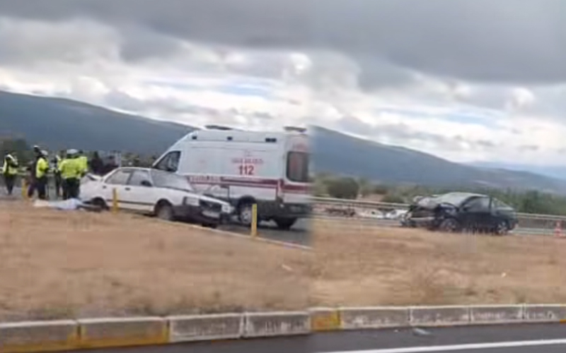 Denizli’de iki otomobilin çarpıştığı kazada 1 kişi öldü, 1 kişi yaralandı