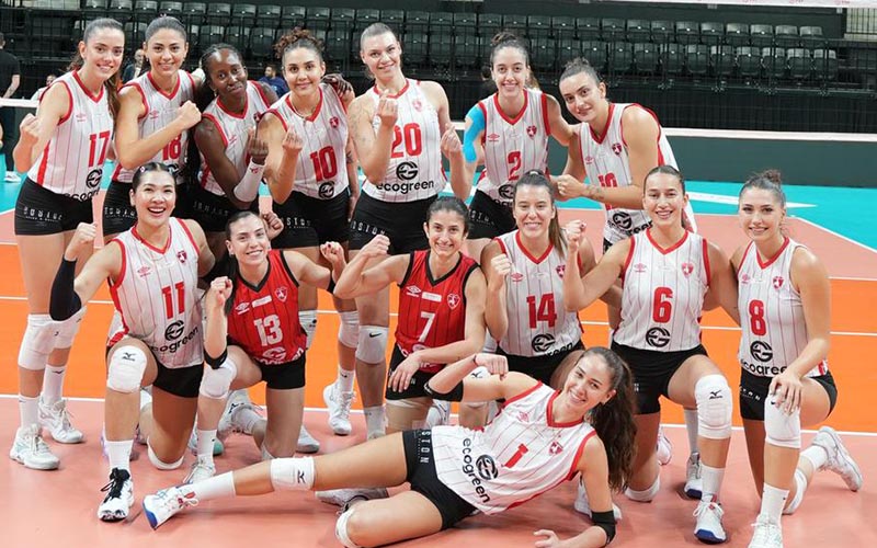 Voleybolda Denizli Büyükşehir Belediyespor, Eczacıbaşı’nı 3-0 yendi
