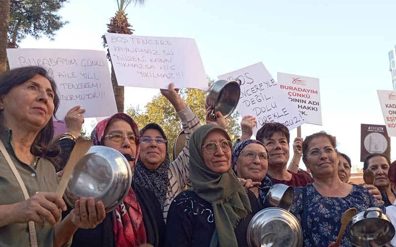 Kadınlardan boş tencere eylemi