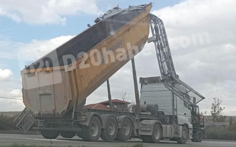 Damperli kamyon EDS platformuna çarptı