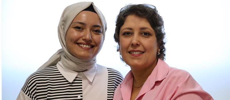 Denizli’de Erken teşhisle kanseri yenen Ayşegül GÜnbal farkındalık için çalışıyor