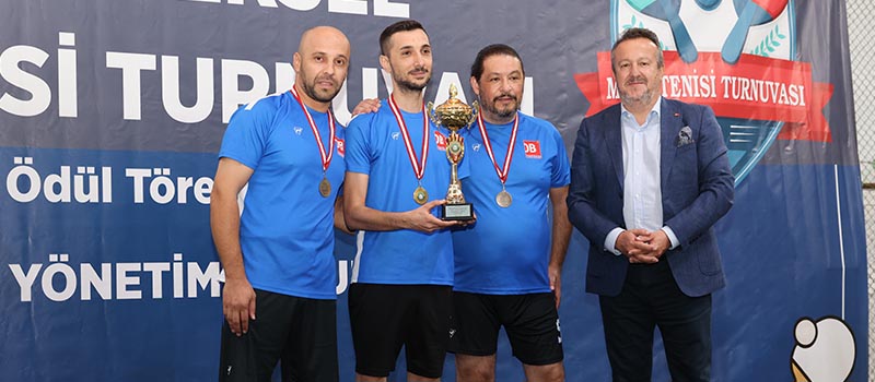 Denizli OSB Masa Tenisi Turnuvası’nda şampiyon PAÜ Hastanesi oldu