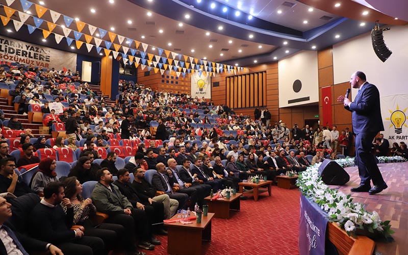AK Parti Söz Gençlerde toplantısı yapıldı