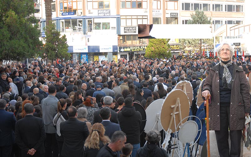 Yürekler Atatürk için çarptı