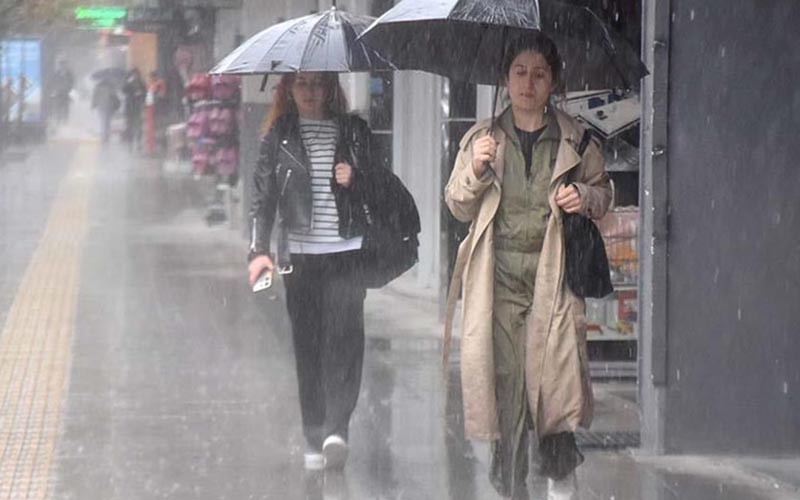 Meteoroloji saat verdi kuvvetli yağış uyarısı yaptı