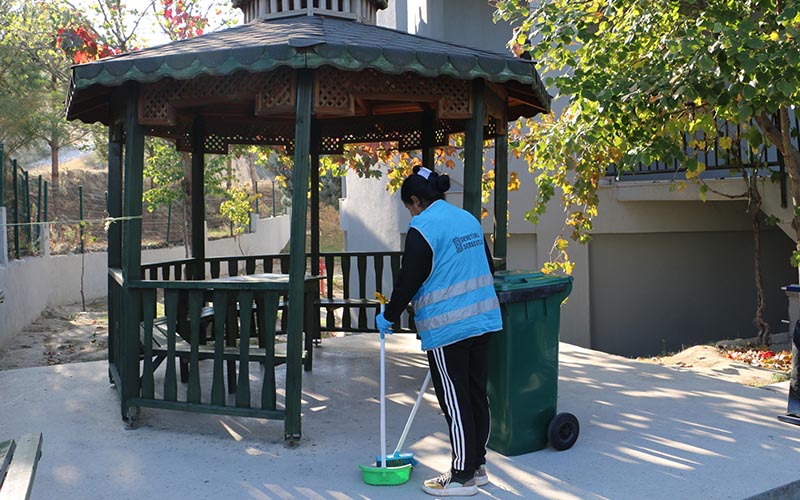 Denetimli serbestlikten yararlanan hükümlüler kamu yararına çalışıyor