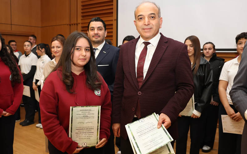 BABAFEST’te defile sunan DOSTEK öğrencilerine teşekkür belgesi verildi