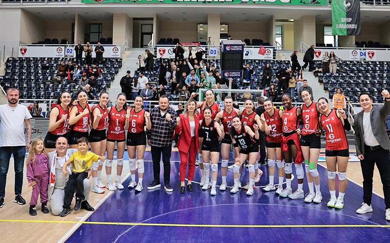 Denizli Büyükşehir Belediyespor, Eczacıbaşı’nı 3-1 yendi