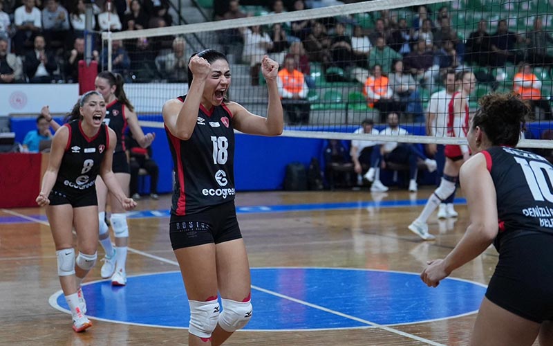 Denizli’nin sultanları lideri devirdi: 3-0