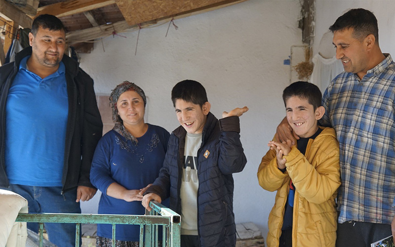 15 milyonda bir görülen rahatsızlıkla yaşam mücadelesi