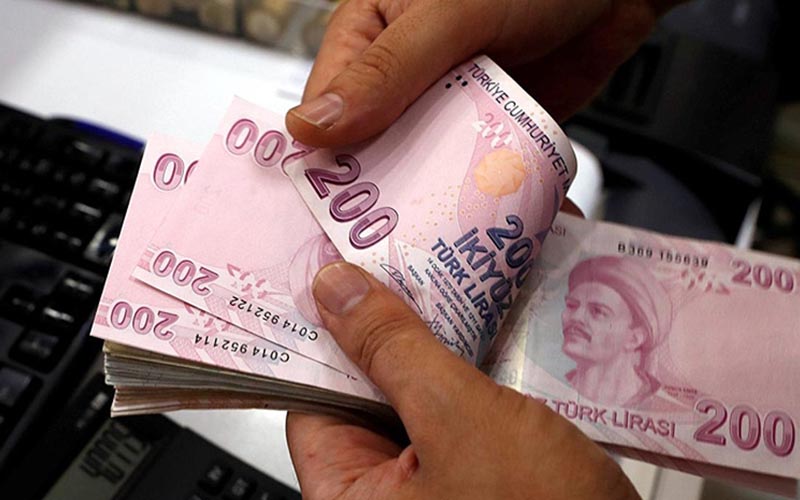 1,4 milyar lira banka hesaplarına yatırıldı