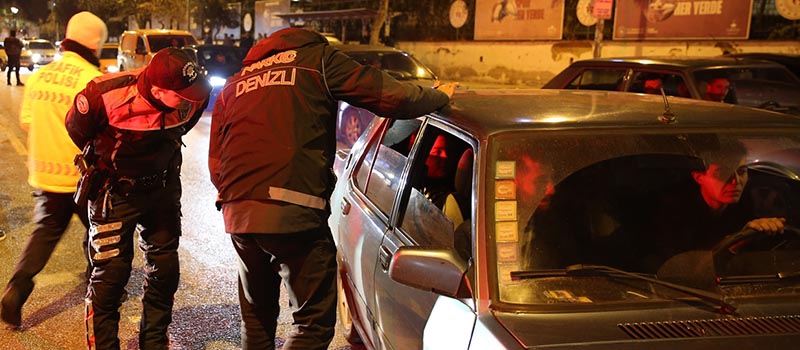 Denizli'te ekipler 19 ilçede eş zamanlı asayiş ve trafik uygulaması yaptı