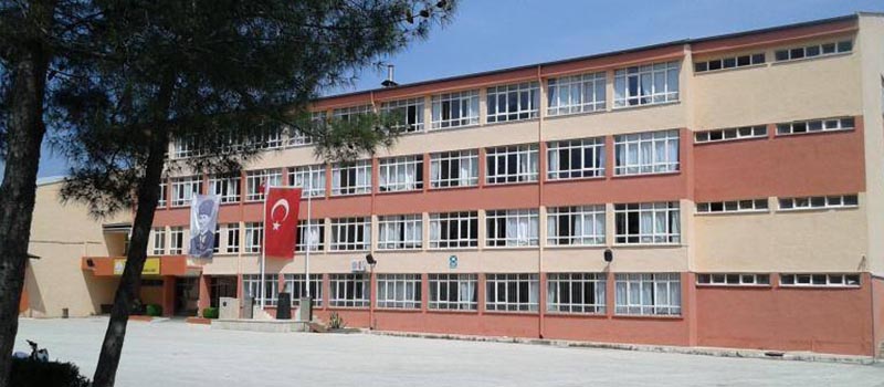 Denizli Atatürk Mesleki ve Teknik Anadolu Lisesi yıkılıyor