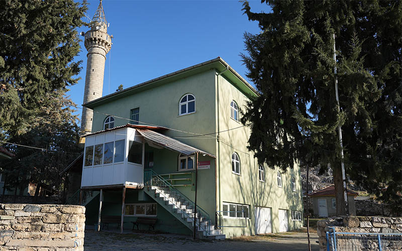 İcradan satılık cami