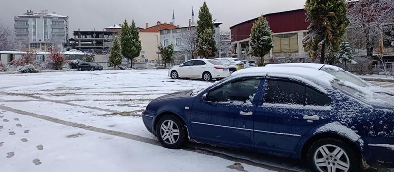 Denizli'nin Kale ilçesi kar yağdı
